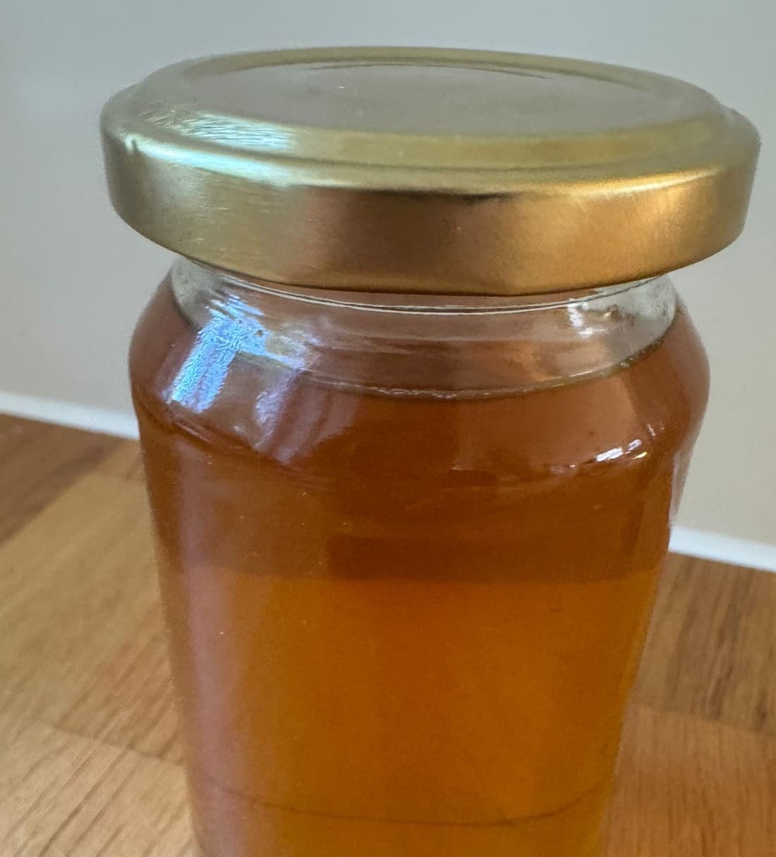 Burk med Buzzin' Bees skärgårdshonung från Svinninge, 255 g